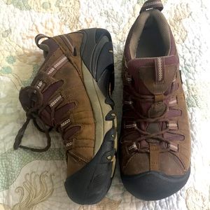 Keen hiking shoes